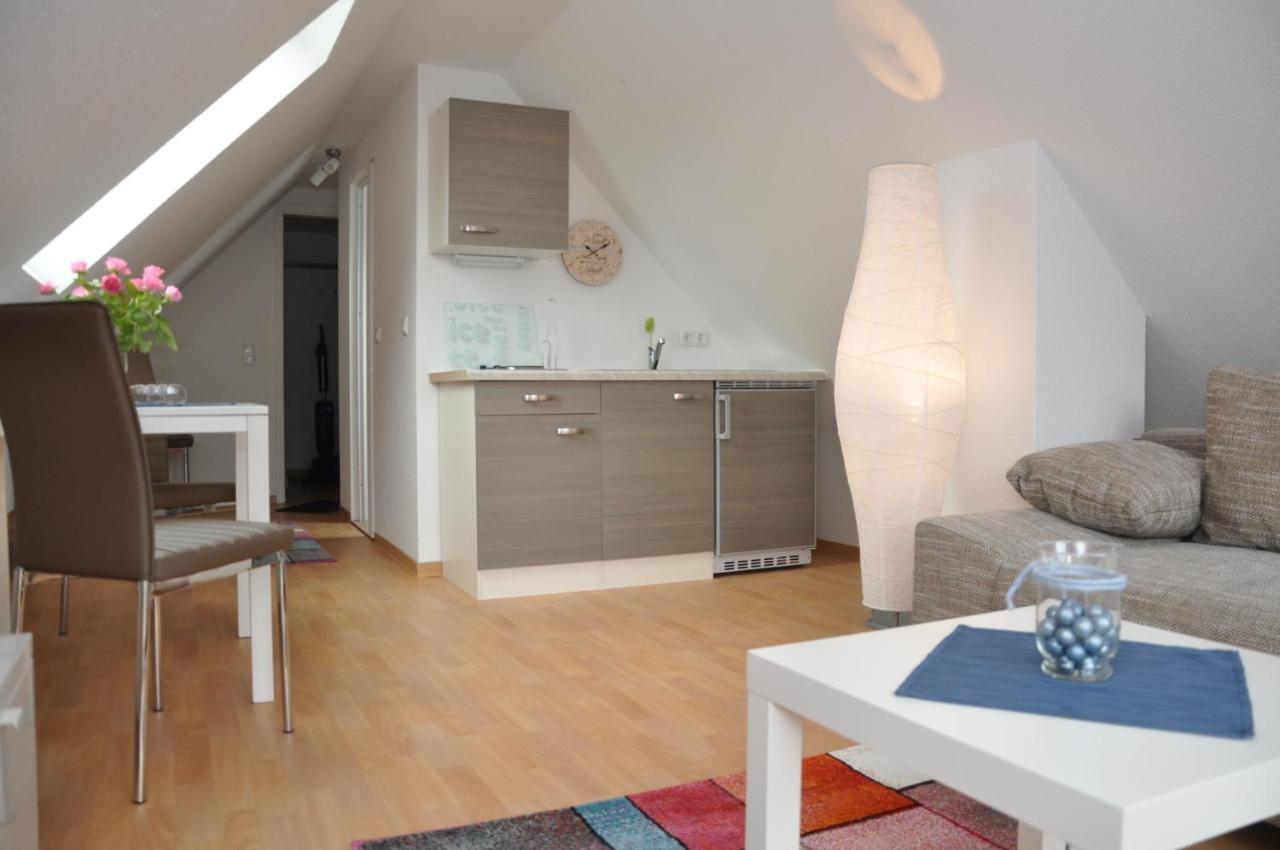 Ferienhaus Mueritzzauber / 1 Zimmer Dachgeschoss-Appartement Röbel 外观 照片