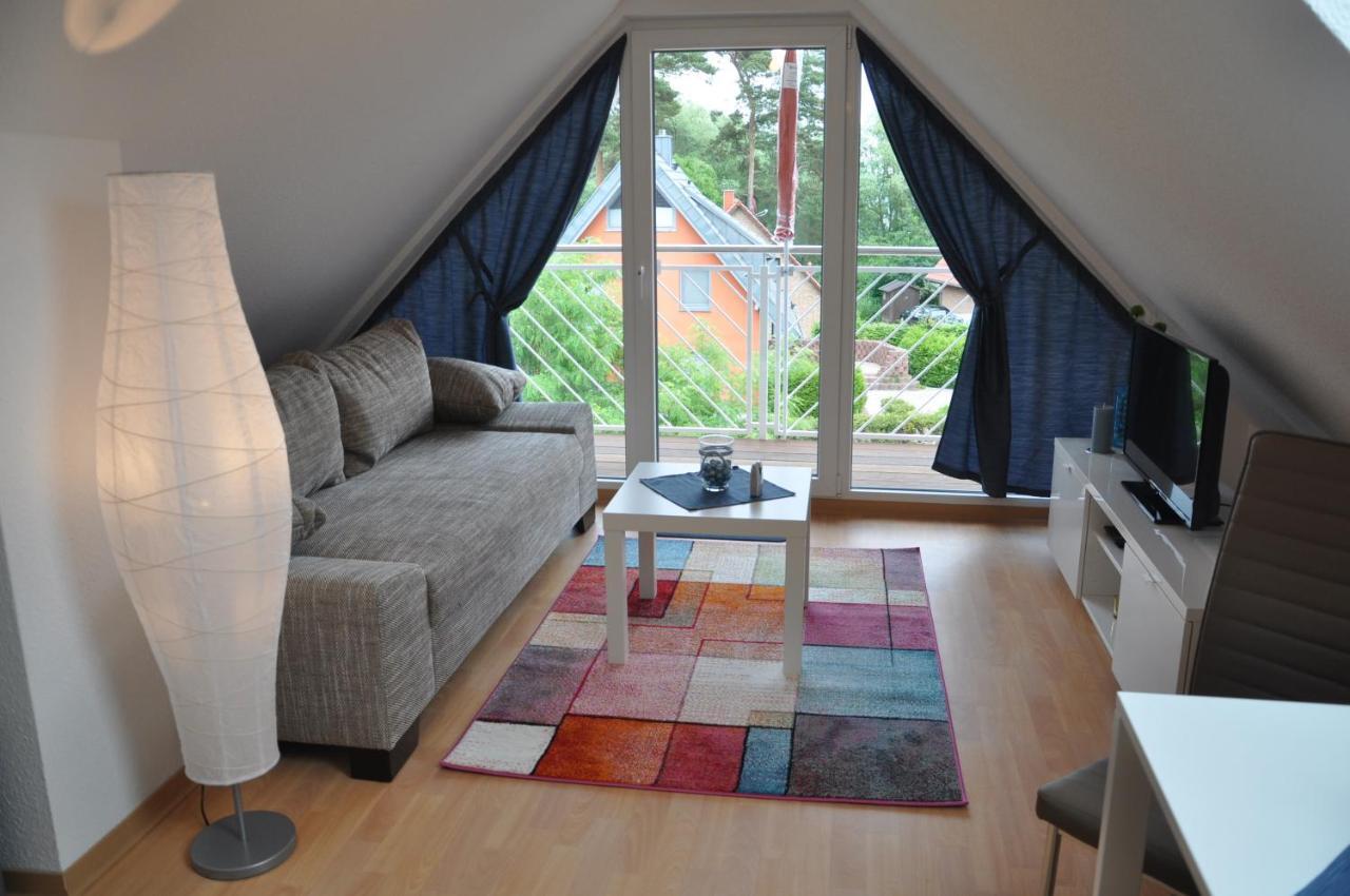 Ferienhaus Mueritzzauber / 1 Zimmer Dachgeschoss-Appartement Röbel 外观 照片